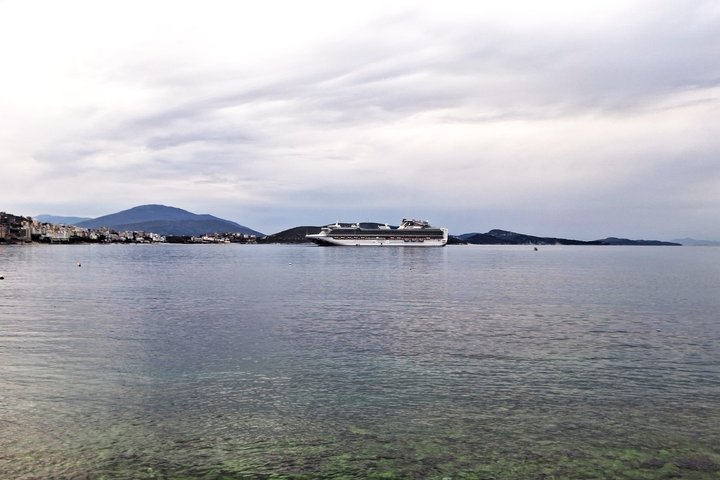 Private Transfers: Saranda from the Tirana Airport (TIA)