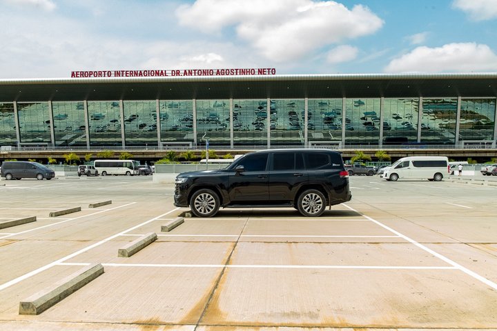 Private Airport transfer to Luanda City