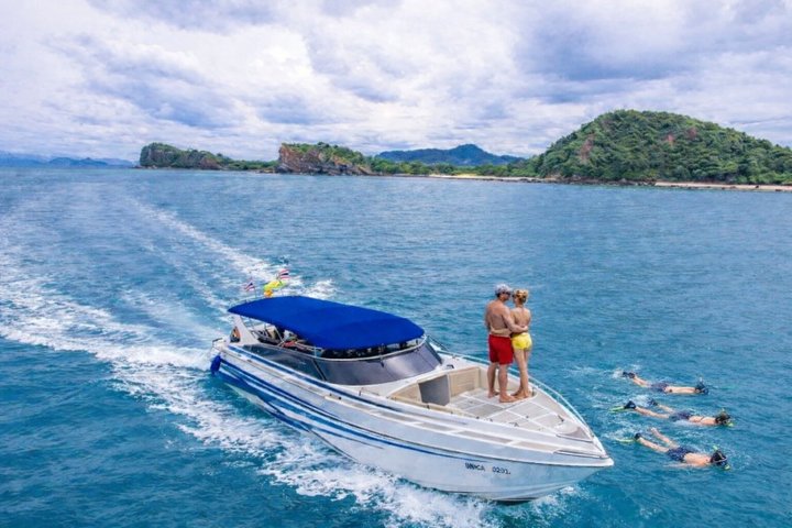Koh Samui: Private Speedboat Koh Taen & Pig Island Snorkeling