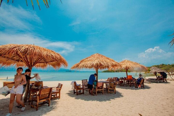 Koh Samui: Private Speedboat Koh Taen & Pig Island Snorkeling