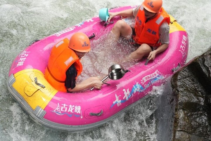 Private Gulong Gorge Rafting Trip | Hotel Pickup from Guangzhou