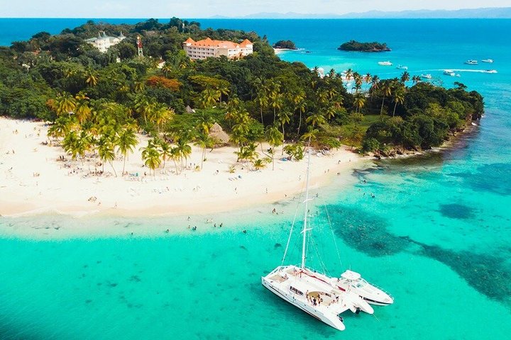 From Punta Cana: Samana Limón Fall & Cayo Levantado Full Day Trip