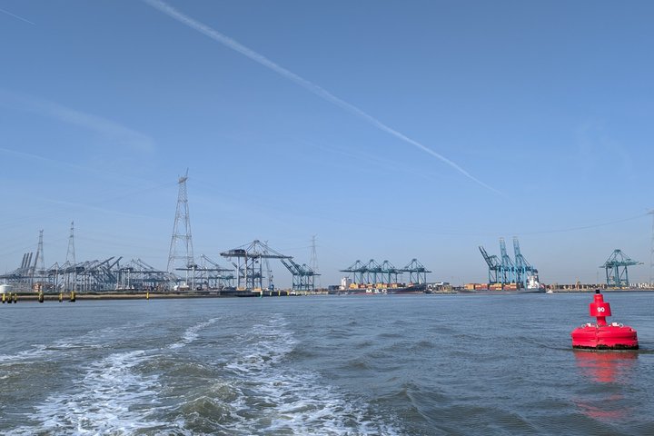 Antwerp: Port of Antwerp Public Boat Tour with Expert Guide
