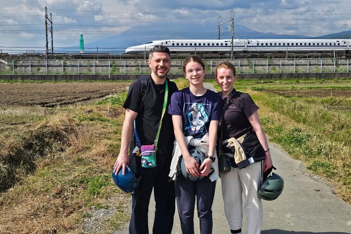 Mt. Fuji Private Guided E-Bike Tour : Fuji City