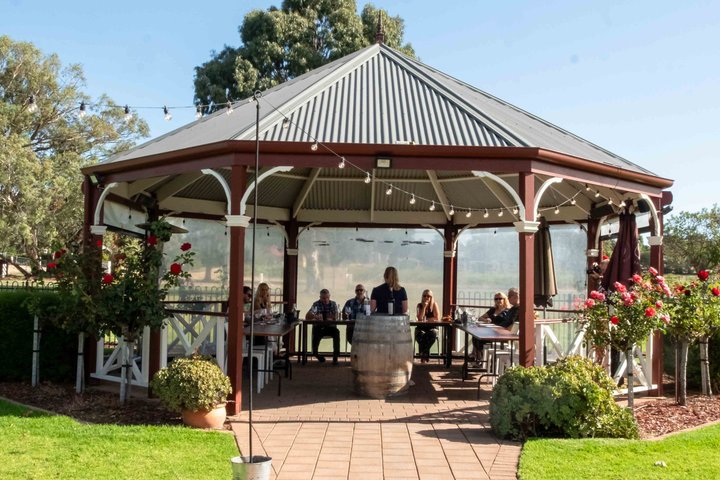 Barossa Valley Premium Wine Tasting Experience with Winery Lunch