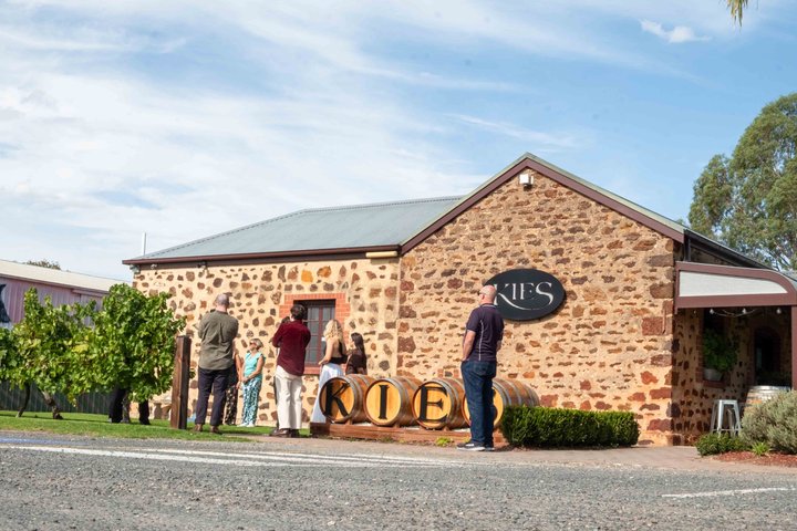 Barossa Valley Premium Wine Tasting Experience with Winery Lunch