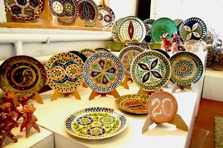 Private Bukhara-Samarkand Transfer via Gijduvan Museum of Ceramic