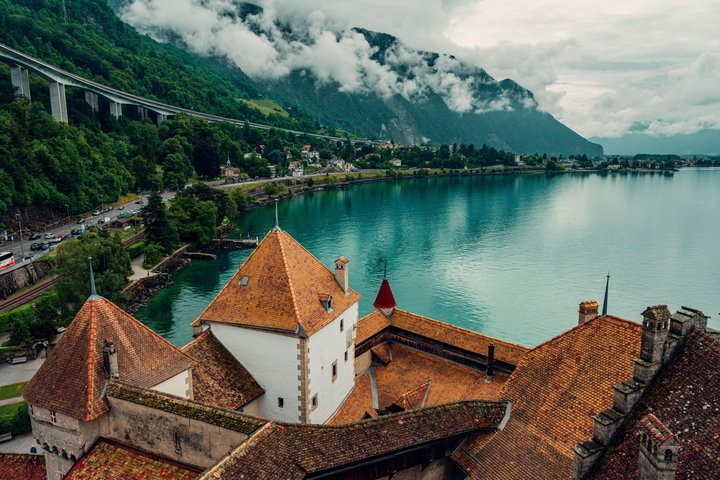 Gruyères and Chillon Castles Day Tour | From Bern