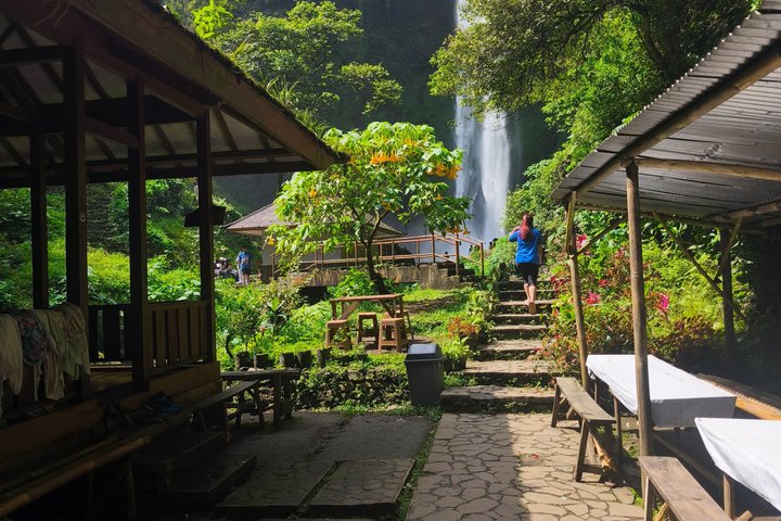 Private Guide Bandung Tour Car Charter