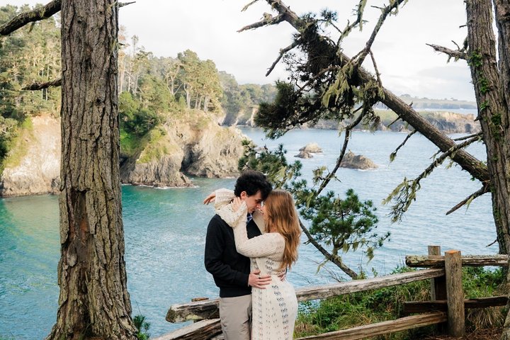 Private Vacation Photoshoot with Photographer in Mendocino