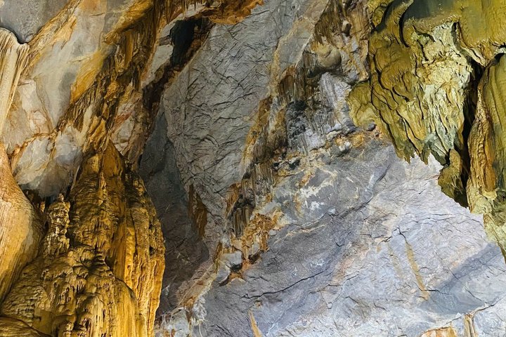 Phong Nha National Park: Paradise cave & Phong Nha cave boat trip