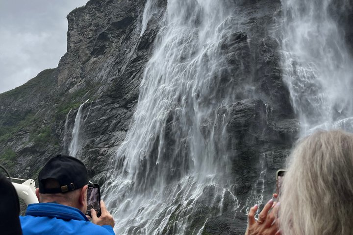 Geiranger Silent Fjord Cruise – 2 hours