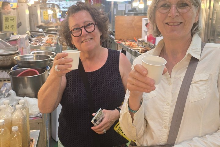 Small group Market Tour and Korean Cooking Class in Gyeongju