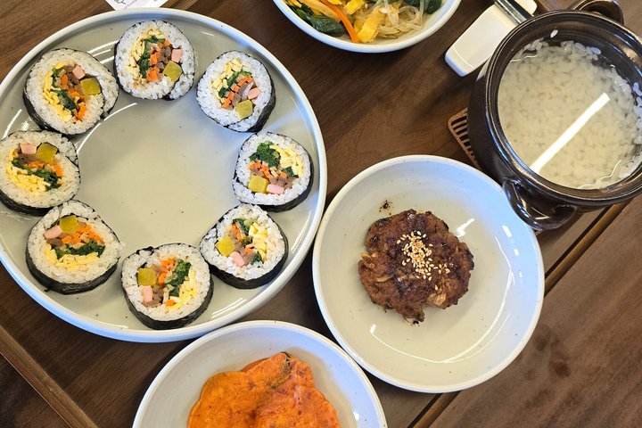 Small group Market Tour and Korean Cooking Class in Gyeongju