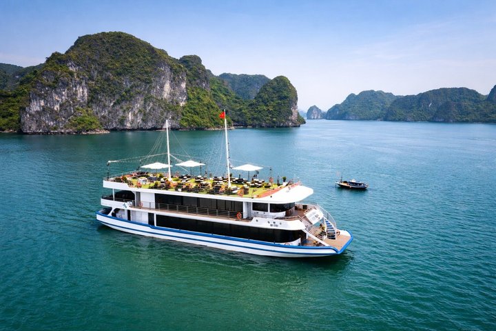 Halong Bay 5-Star Day Cruise-Titop Island, Cave, Jacuzzi & Buffet