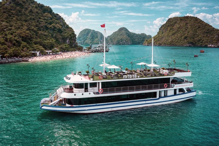 Halong Bay 5-Star Day Cruise-Titop Island, Cave, Jacuzzi & Buffet