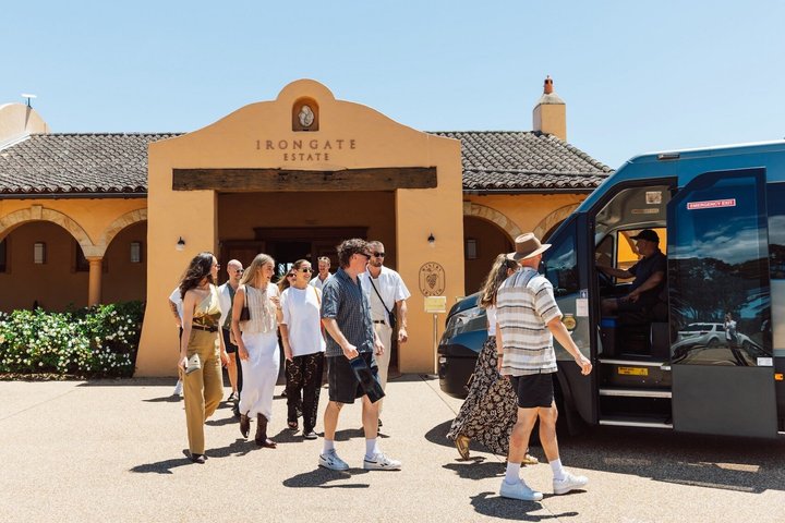 Premium Hunter Valley Wine Tour with Tastings & 2 Course Lunch