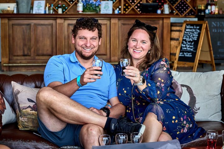 Fredericksburg Giraffe Safari and Dinner Experience
