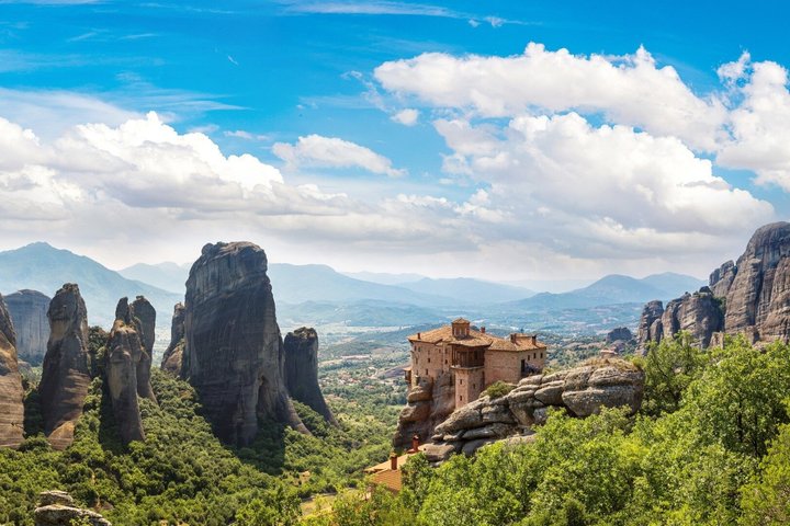 Meteora Panoramic Morning Small Group Tour with Local Guide