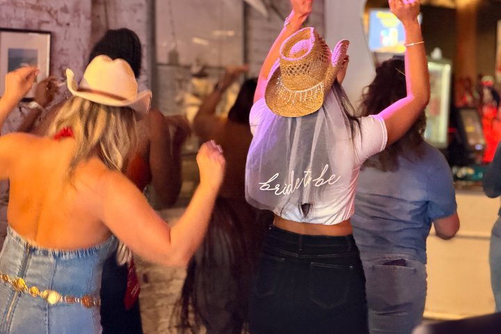 Line Dancing on Broadway + Beginners Level+ Souvenir Video