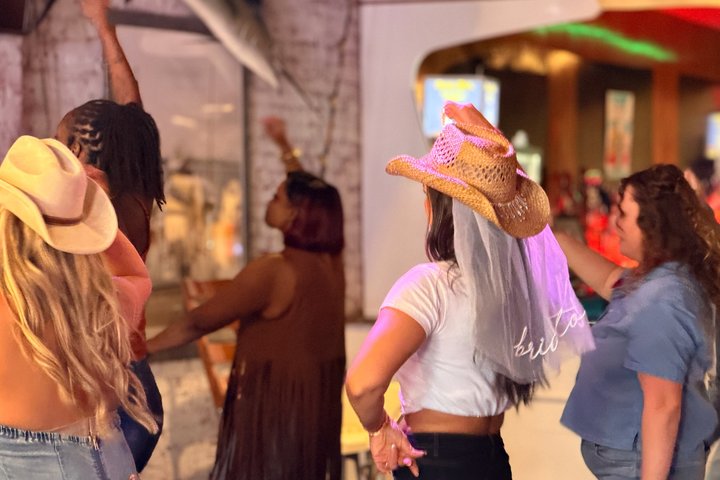 Line Dancing on Broadway + Beginners Level+ Souvenir Video