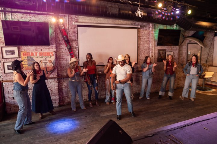 Line Dancing on Broadway + Beginners Level+ Souvenir Video
