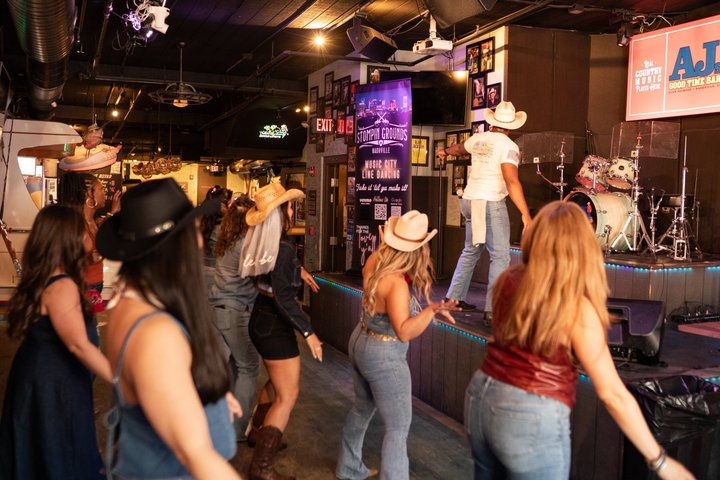 Line Dancing on Broadway + Beginners Level+ Souvenir Video