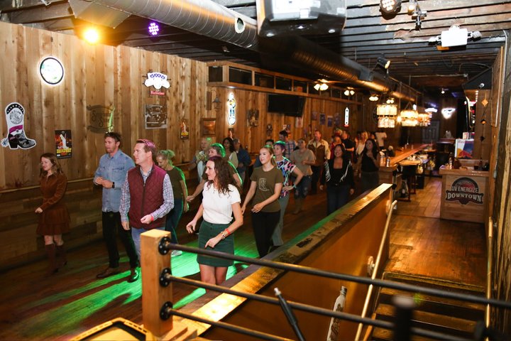 Line Dancing on Broadway + Beginners Level+ Souvenir Video