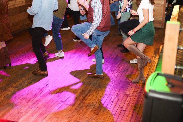 Line Dancing on Broadway + Beginners Level+ Souvenir Video