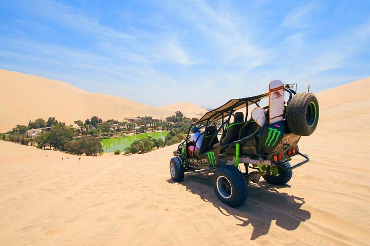Huacachina Desert Adventure: Sandboarding & Dune Experience