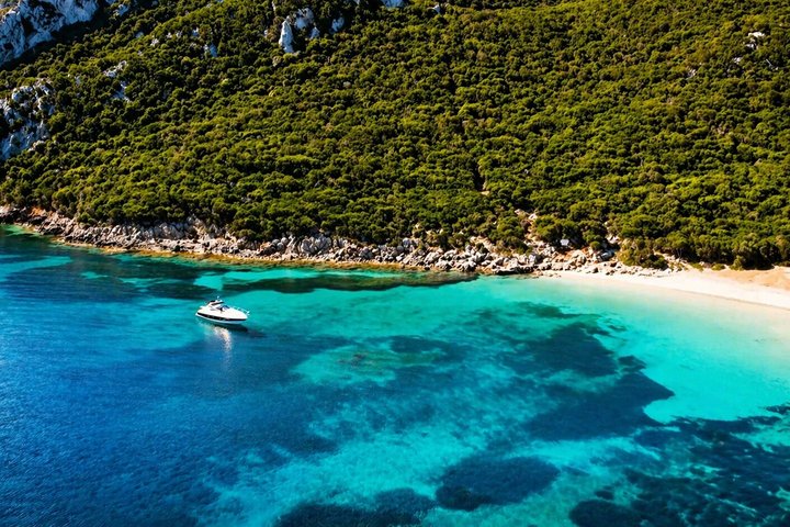 Foneas Beach Uncovered - A Luxury Sea Adventure from Kalamata