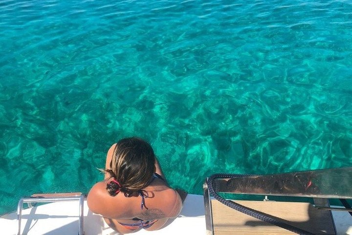 Mykonos Sail Cruise to Rhenia, Guided Tour of Delos, Lunch&Drinks