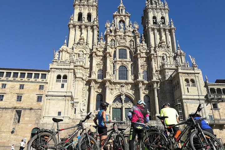Camino de Santiago Sarria to Santiago 6 to 7 Days Tour