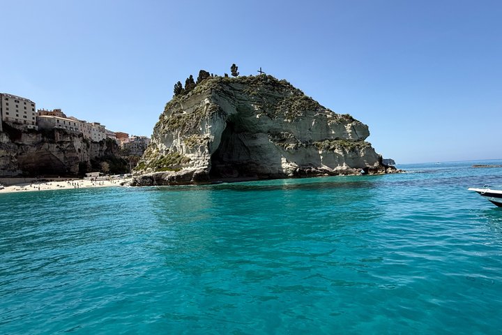 Tropea and Capo Vaticano Boat Tour with Bath Stops