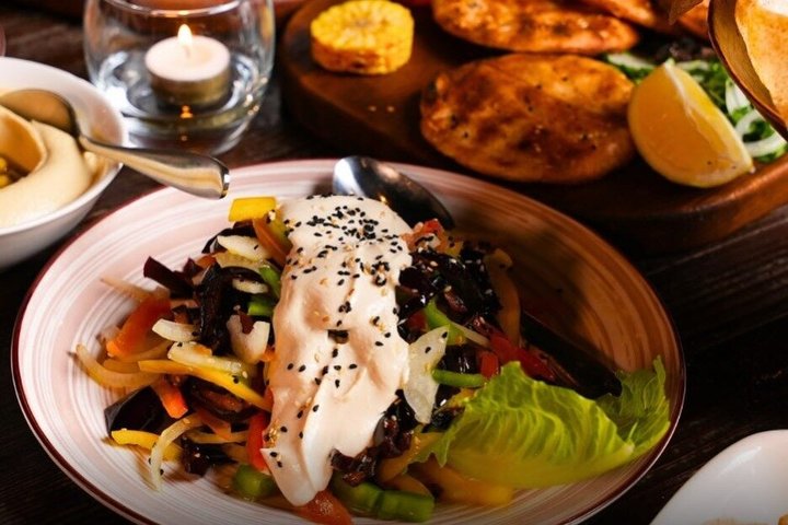 Private Madaba Haret Jdoudna Restaurant Lunch or Dinner from Dead Sea