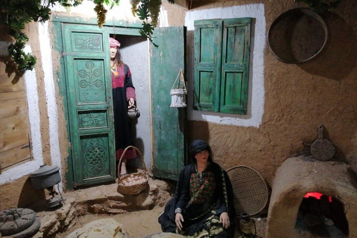 Private Handcraft Activity with La Storia Al Hakaya Museum Visit from Dead Sea