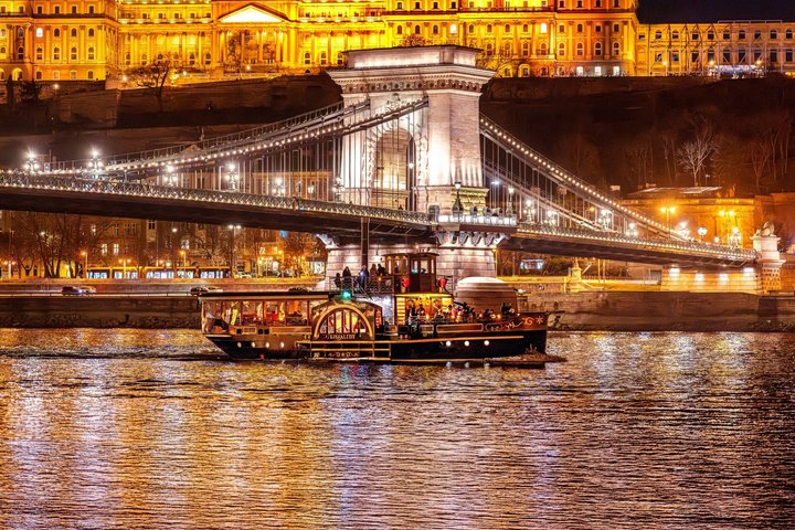 Budapest Paddle Steamer Danube Cruise with Tokaj & Audio Guide