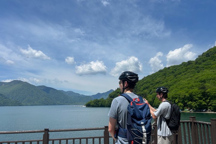 Nikko: Kegon Falls & Lake Chuzenji 3-Hour E-Bike Tour
