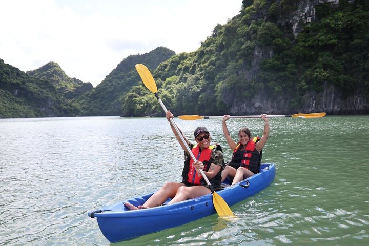 Hera Luxury Cruise - The Most Luxurious Day Tour In Halong Bay