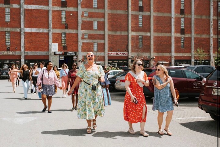 Distillery District Food & History Tour in Lexington