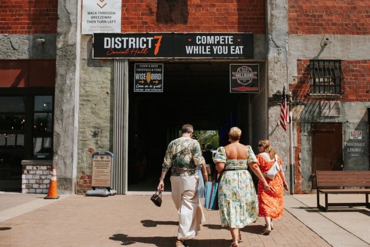 Distillery District Food & History Tour in Lexington