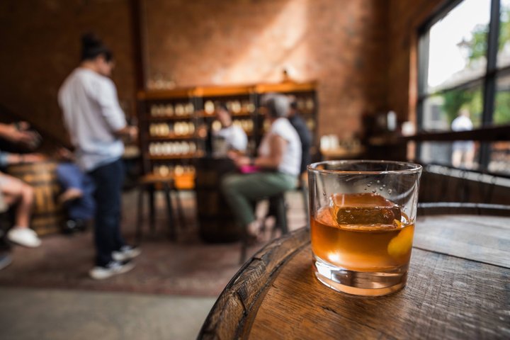 Distillery District Food & History Tour in Lexington