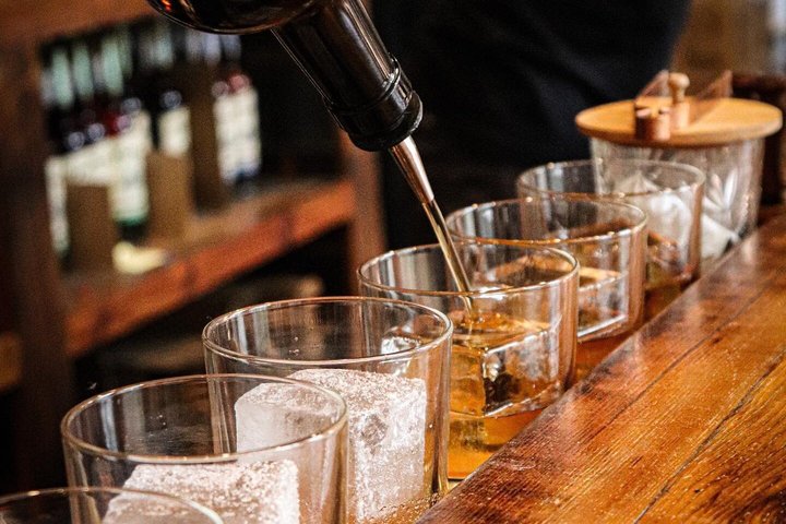 Distillery District Food & History Tour in Lexington