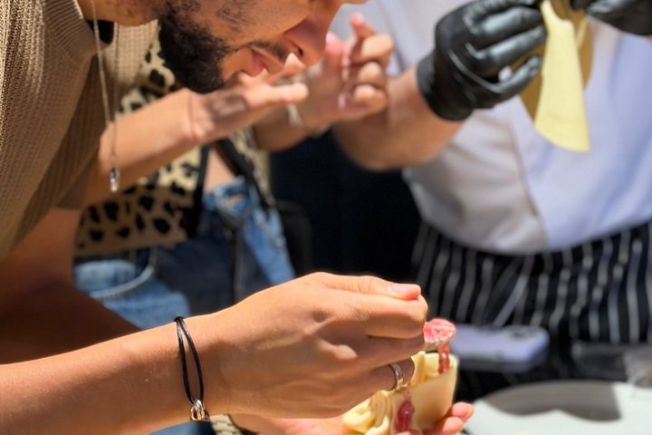 Small-Group Khinkali and Khachapuri Cooking Class in Tbilisi