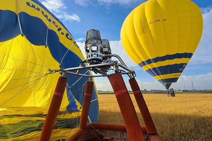 Balloon Ride over Catalonia with optional Pick-up from Barcelona