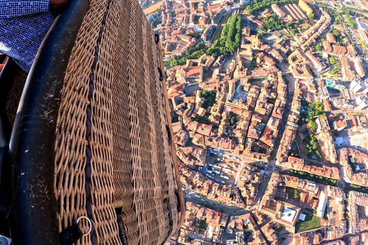 Balloon Ride over Catalonia with optional Pick-up from Barcelona