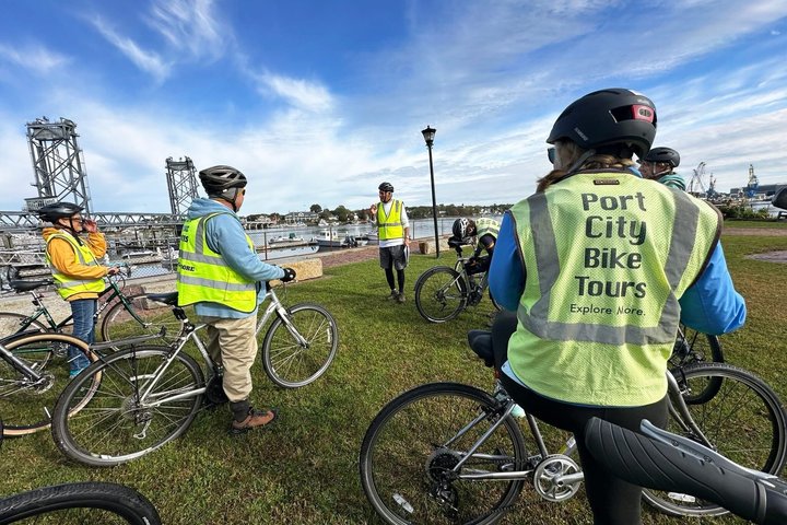 City of Portsmouth Bike Tour - Visit Historic Landmarks + Sites