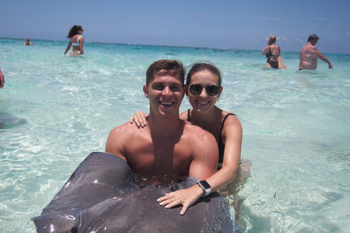 3-Stop Stingray City, Reef Snorkel & Starfish Point Tour