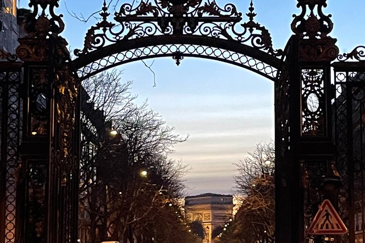 Paris with Love Private Guide and Driver