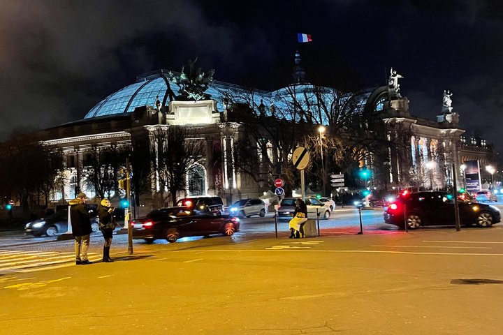 Paris with Love Private Guide and Driver